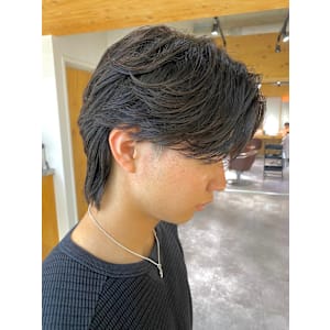 毛流れセンターパートニュアンスパーマフェザーパーマ