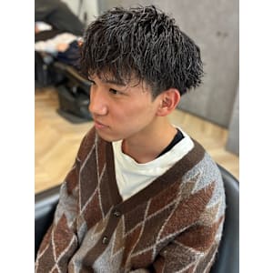 ツイストスパイラルパーマ 束感 ツーブロック マッシュ