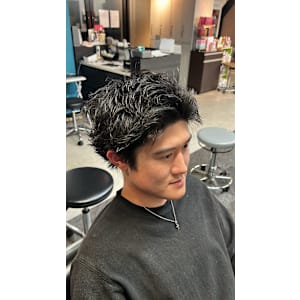 スパイキーショート