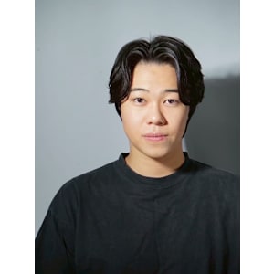 センターパートナチュラル - ヒロ銀座ヘアーサロン 新橋 銀座口店【ヒロギンザヘアーサロンシンバシギンザグチテン】掲載中