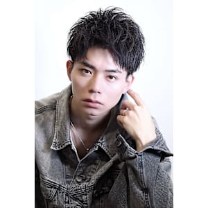 横顔カッコいい！アップバング！