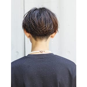 前下がりセンターパート