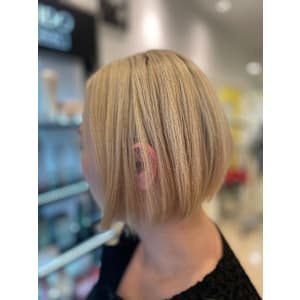 美粧ほそや 反町店×スタイル