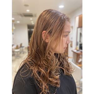 美粧ほそや 反町店×スタイル