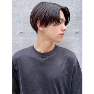 ナチュラルセンターパートショート/ネープレスツーブロック