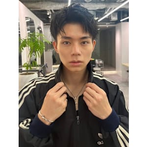 ニュアンスパーマスペインカール　アップバング　グレーアッシュ