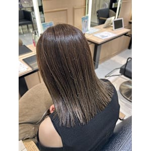 ナチュラルベージュ