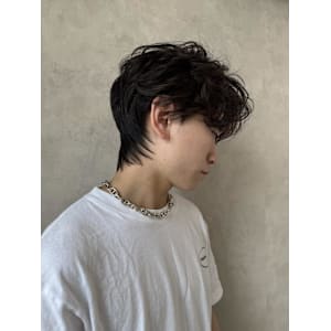 束感をしっかり出した韓国フェザーウルフヘア！