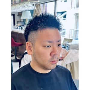 【30代 男性】ロンドンスパイキーツーブロ（大宮/バーバー）