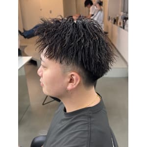 ツイストスパイラルパーマ　メンズショート