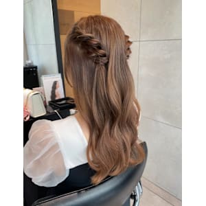 【SPADIC大阪梅田店】かわいいハーフツインアレンジ☆