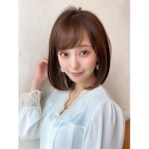 30代40代に人気の大人かわいい前髪ありのくびれショート