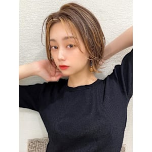 30代40代に人気の大人かわいい前髪ありのくびれショート