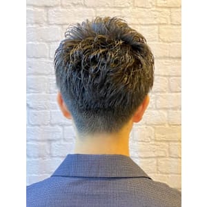 ビジネスショート - 銀座マツナガ 新宿野村ビル店【ギンザマツナガ シンジュクノムラビルテン】掲載中