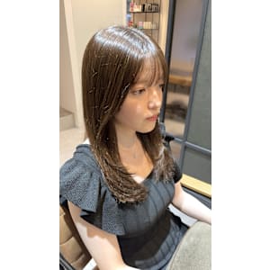 セミロングレイヤー