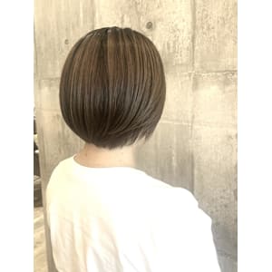 白髪ぼかしハイライト【ARCH Sayaka】