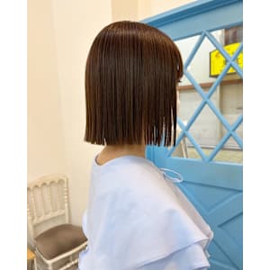 【F.】梅田・中崎町20代30代切りっぱなしボブ