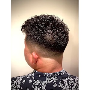 アイロンパーマ - ヒロ銀座バーバーショップ難波店【ヒロギンザバーバーショップナンバテン】掲載中