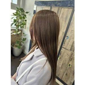 透明感抜群ベージュカラー