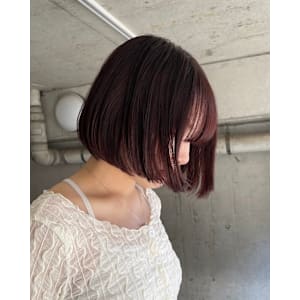 こっくりピンクブラウンパツッとボブ