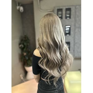 パールベージュ