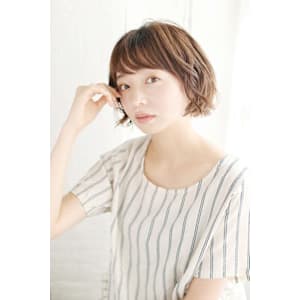 透け感バングの無造作カール