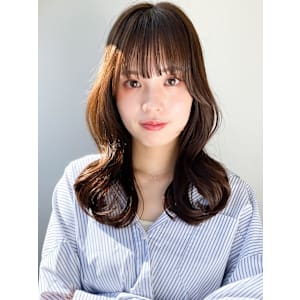 韓国風レイヤーカット◎秋色暖色カラーくびれヘア小顔20代