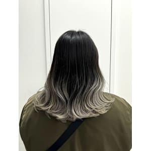 髪質改善/イルミナカラー／アディクシーカラー/ホワイトグレー - amble luxe 池袋【アンブル リュクス】【アンブルリュクスイケブクロ】掲載中