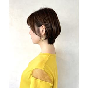 【シークレットハイライト・オリーブベージュ・耳掛けショート】