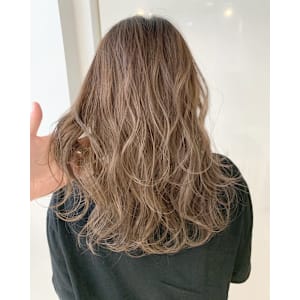 amble luxe 池袋【アンブル リュクス】ヘアカラー♪