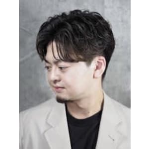 ナチュラルフェザーパーマスタイル