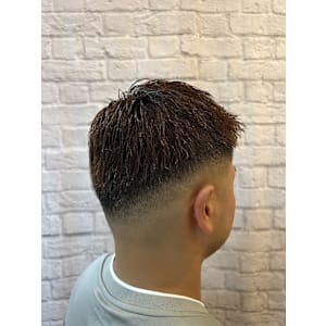 大人の品格と男前を上げる。ビジュ良しスキンフェード