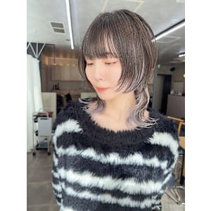 ウルフカット ケアブリーチ インナーカラー