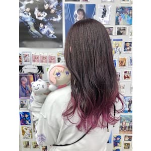 歌い手 nqrse グラデーションカラー 毛先カラー ピンク