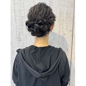 ふんわりお呼ばれアレンジ