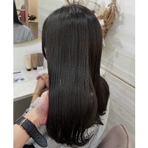 《高橋亜美》オリーブグレージュ/オリーブ/大宮