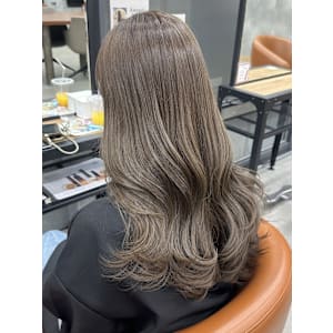 グレージュカラー*ブリーチなし透明感カラー*ロングレイヤー - k-two 京都 ラクエ emu 【ケーツー エム】【ケーツーキョウトラクエエム】掲載中