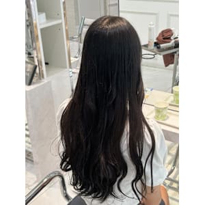 ダークブラウン