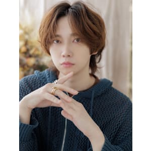 ニュアンスデザインアップバング無造作パーマ　フェザーパーマ