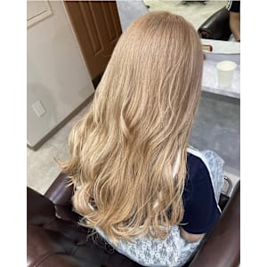 ホワイトミルクティーベージュ - GLADGE池袋/ダブルカラー/ブリーチ【グラッジイケブクロダブルカラーブリーチ】掲載中