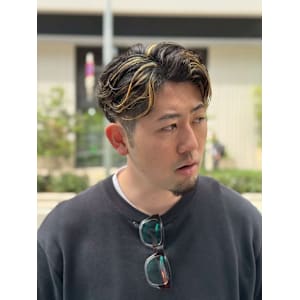 センターパート - ヒロ銀座BARBER SHOP 名古屋本店【ヒロギンザバーバーショップナゴヤホンテン】掲載中