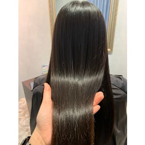 髪質改善サロン L'oiseau Bleu 箱崎店×スタイル