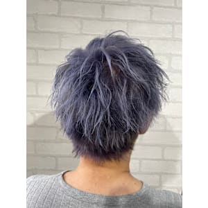 透明感ブルーブラックアッシュグレージュブリーチカラー