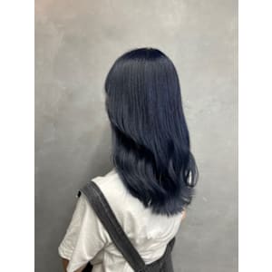 肌なじみ抜群　　艶感×柔らかさ　艶カラー