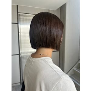 きりっぱなしボブ