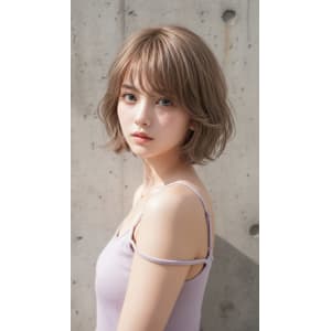 透明感ベージュ×エアリーショートボブ