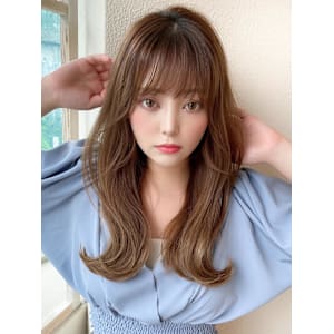 暗髪でも出せるこなれ感フェイスレイヤー×ナチュラルセミロング