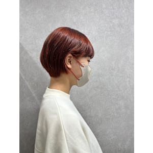 ショートボブ×オレンジブラウン