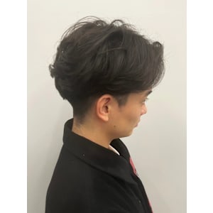 ニュアンスパーマ ツーブロック 爽やか メンズショート