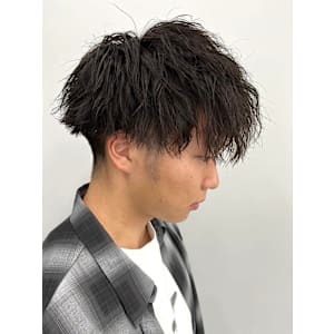 ツーブロック マッシュ ツイストパーマ 爽やか ショート